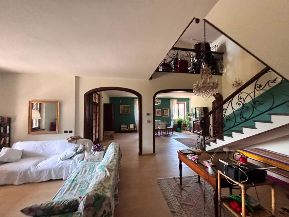 Villa - Image 9