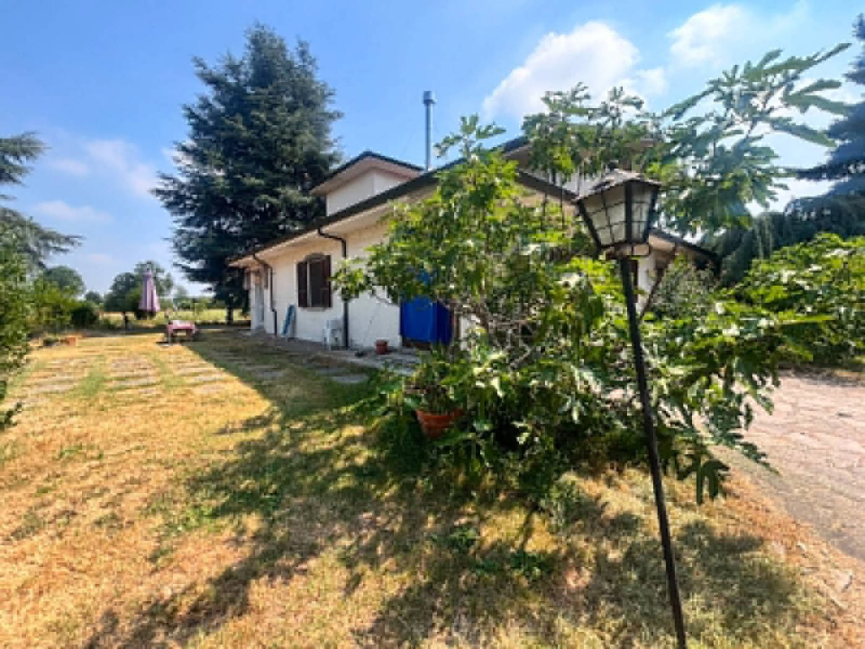Villa - Image 20