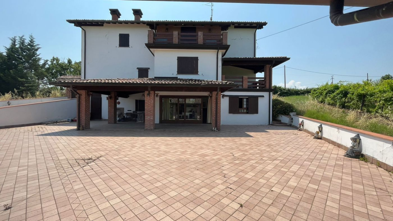 Villa - Image 9