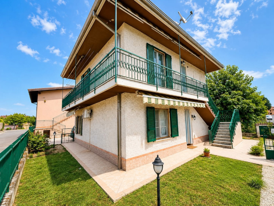 Villa - Image 1