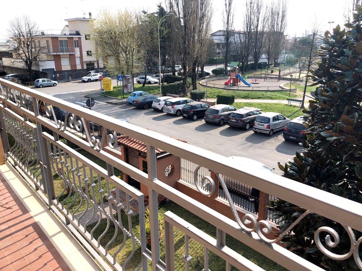 Palazzo in vendita a Trezzano Sul Naviglio (MI)