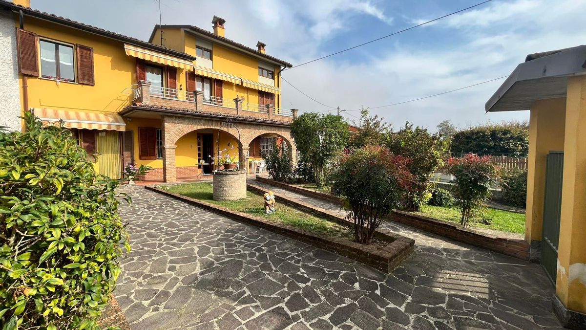 Vendita Villa unifamiliare Casa/Villa Mezzanino Via cassinetta, 37 376993