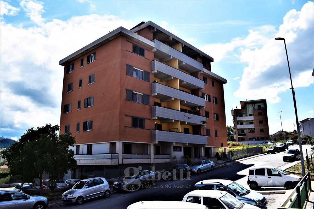 Appartamento, Via Campania, Vendita - Campobasso (Campobasso)