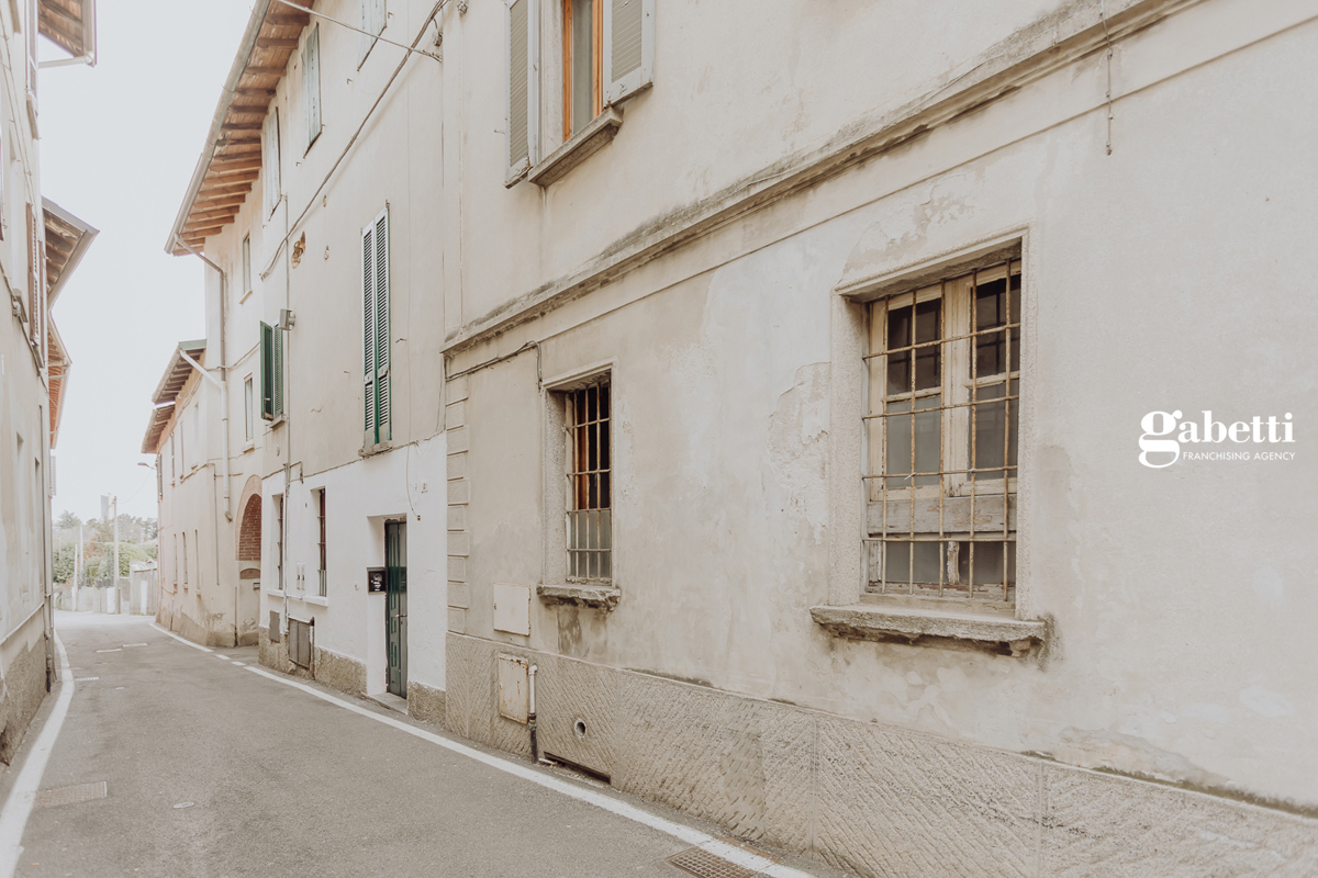 Casa indipendente in vendita a Paderno D'adda (LC)