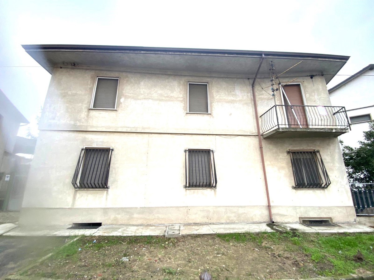 Casa indipendente in vendita a Gropello Cairoli (PV)