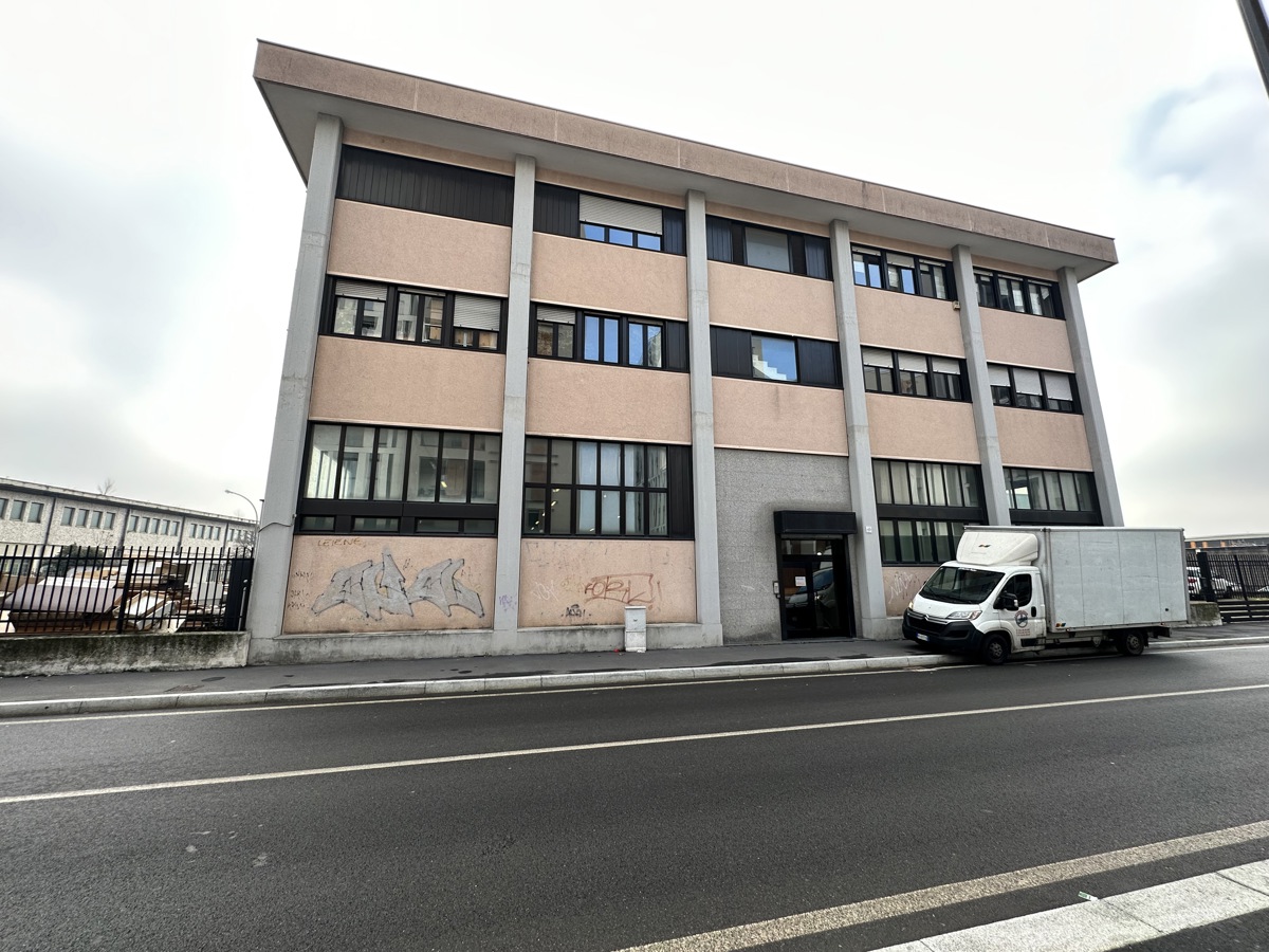 Vendita Ufficio diviso in ambienti/locali Ufficio Milano Via Ernesto Teodoro Moneta, 43 401947