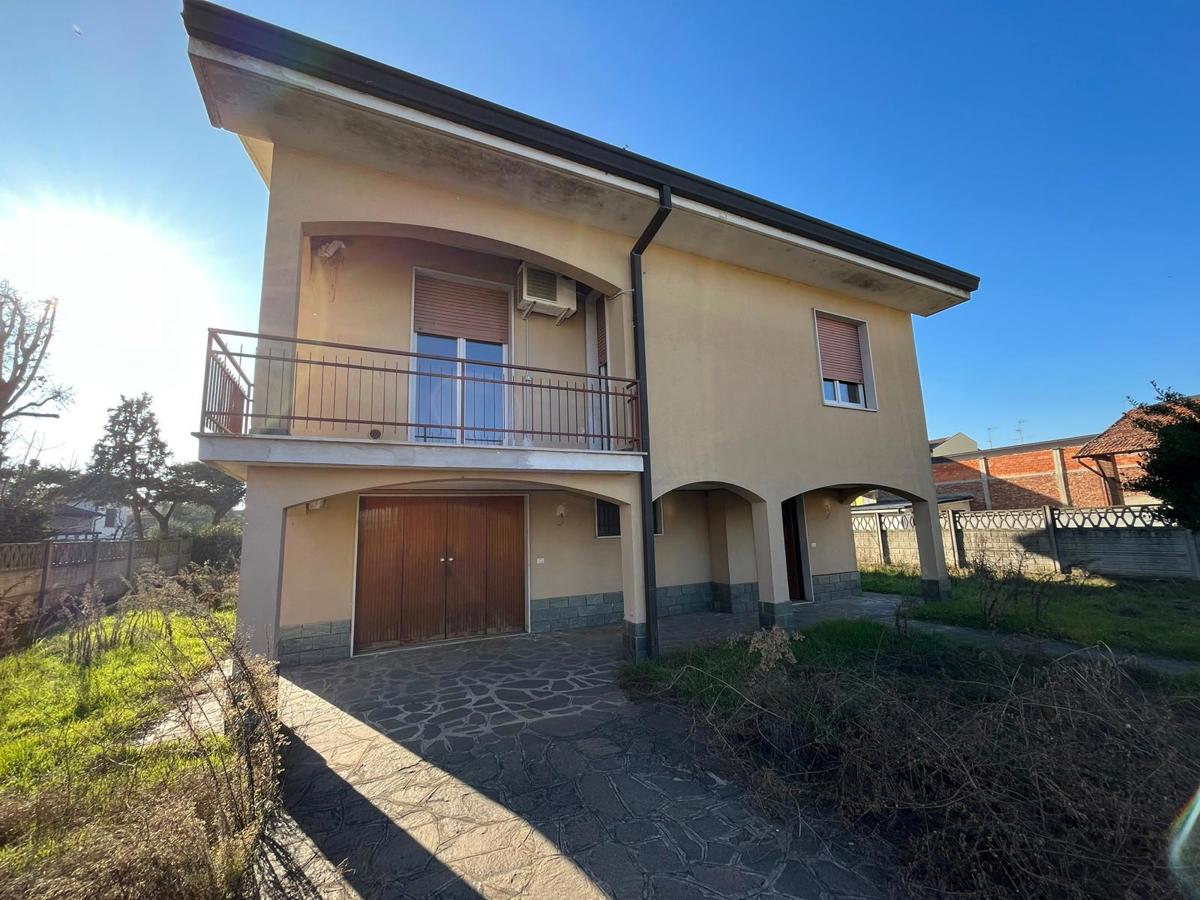 Villa in vendita a Albairate (MI)