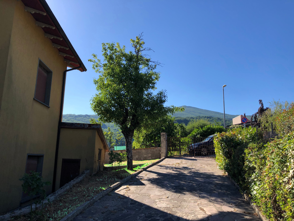 Casa indipendente in vendita a Sillano Giuncugnano (LU)