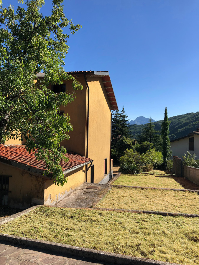 Casa indipendente in vendita a Sillano Giuncugnano (LU)