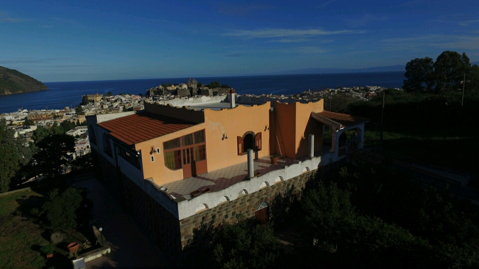 Villa in vendita a Lipari (ME)