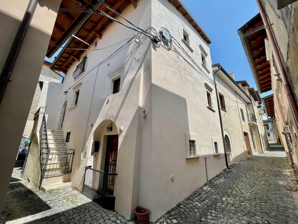 Appartamento in vendita a San Demetrio Ne' Vestini (AQ)