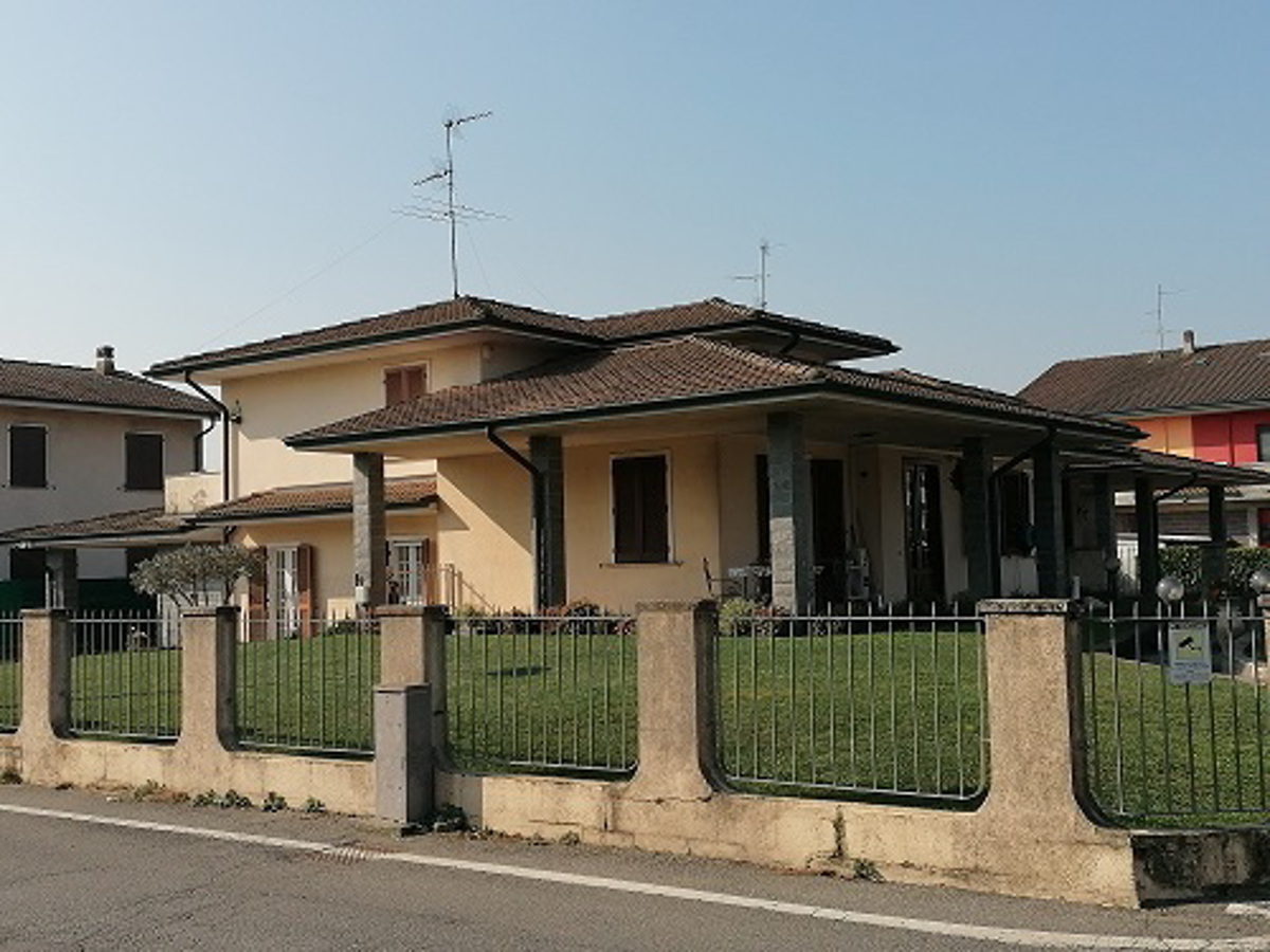 Villa in vendita a Spino D'adda (CR)