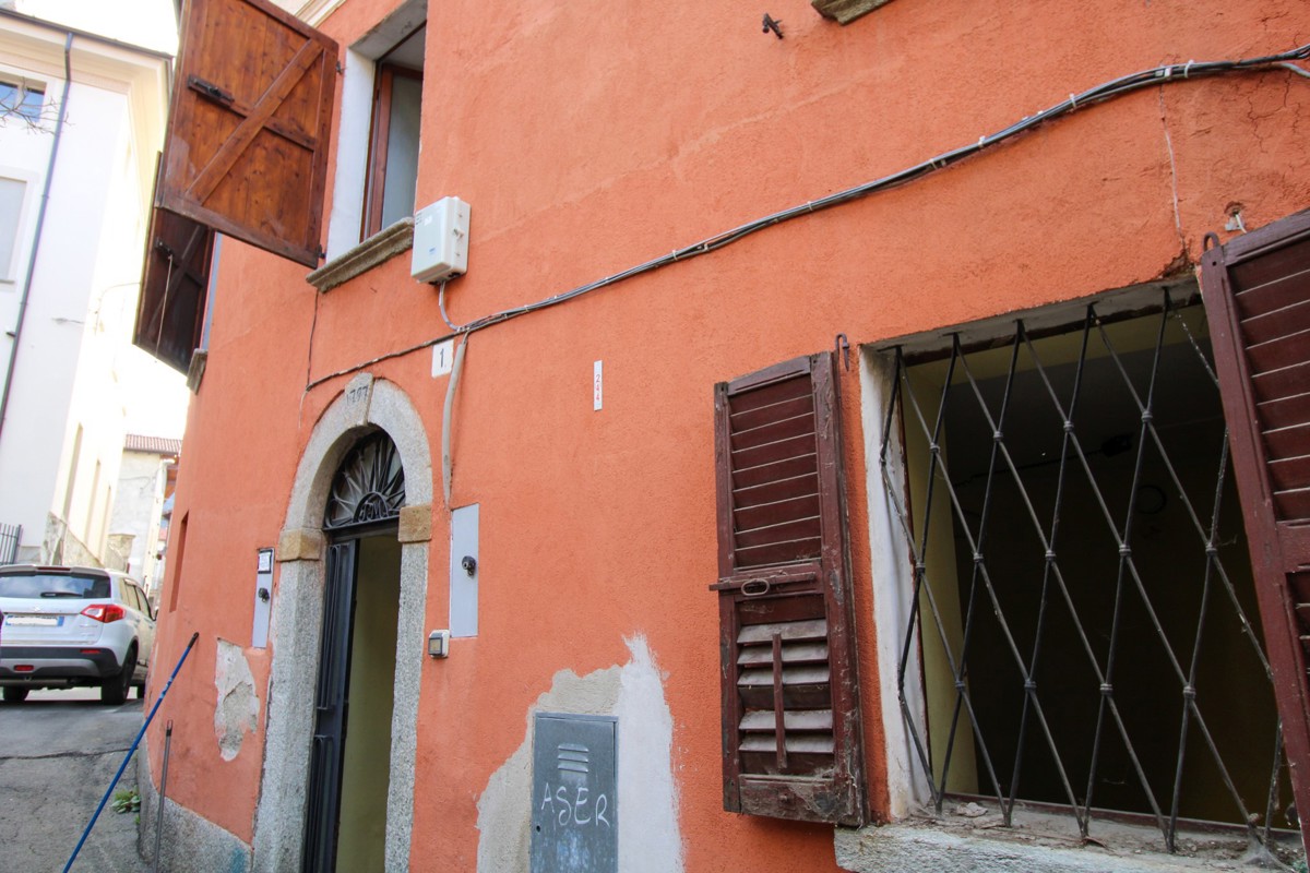 Casa indipendente in vendita a Blessagno (CO)