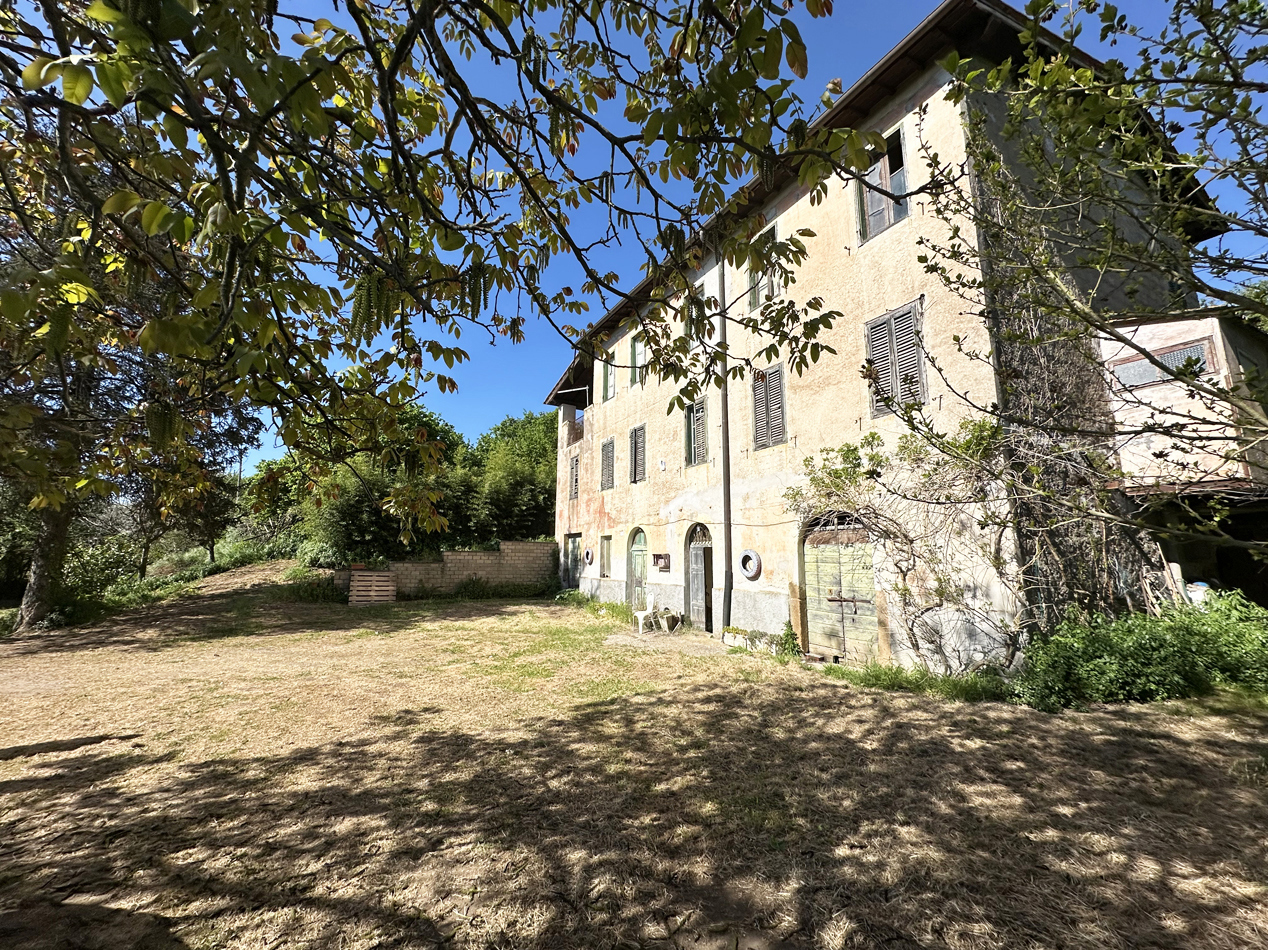 Casa indipendente in vendita a Ronciglione (VT)