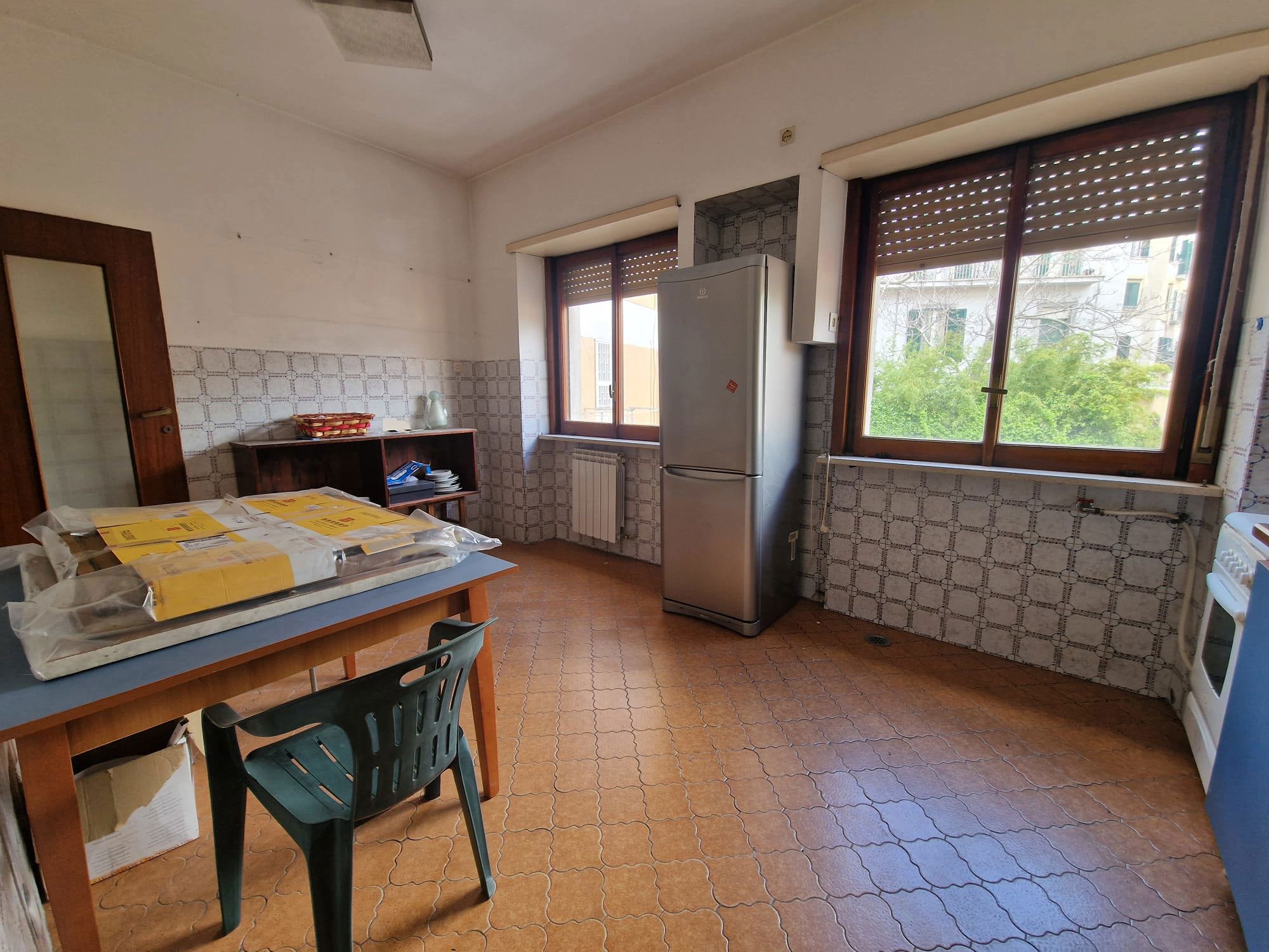 Appartamento di 145 mq in vendita - Napoli
