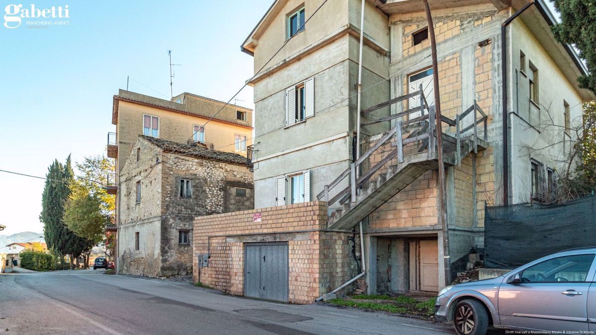 Casa indipendente in vendita a Sant'eusanio Del Sangro (CH)