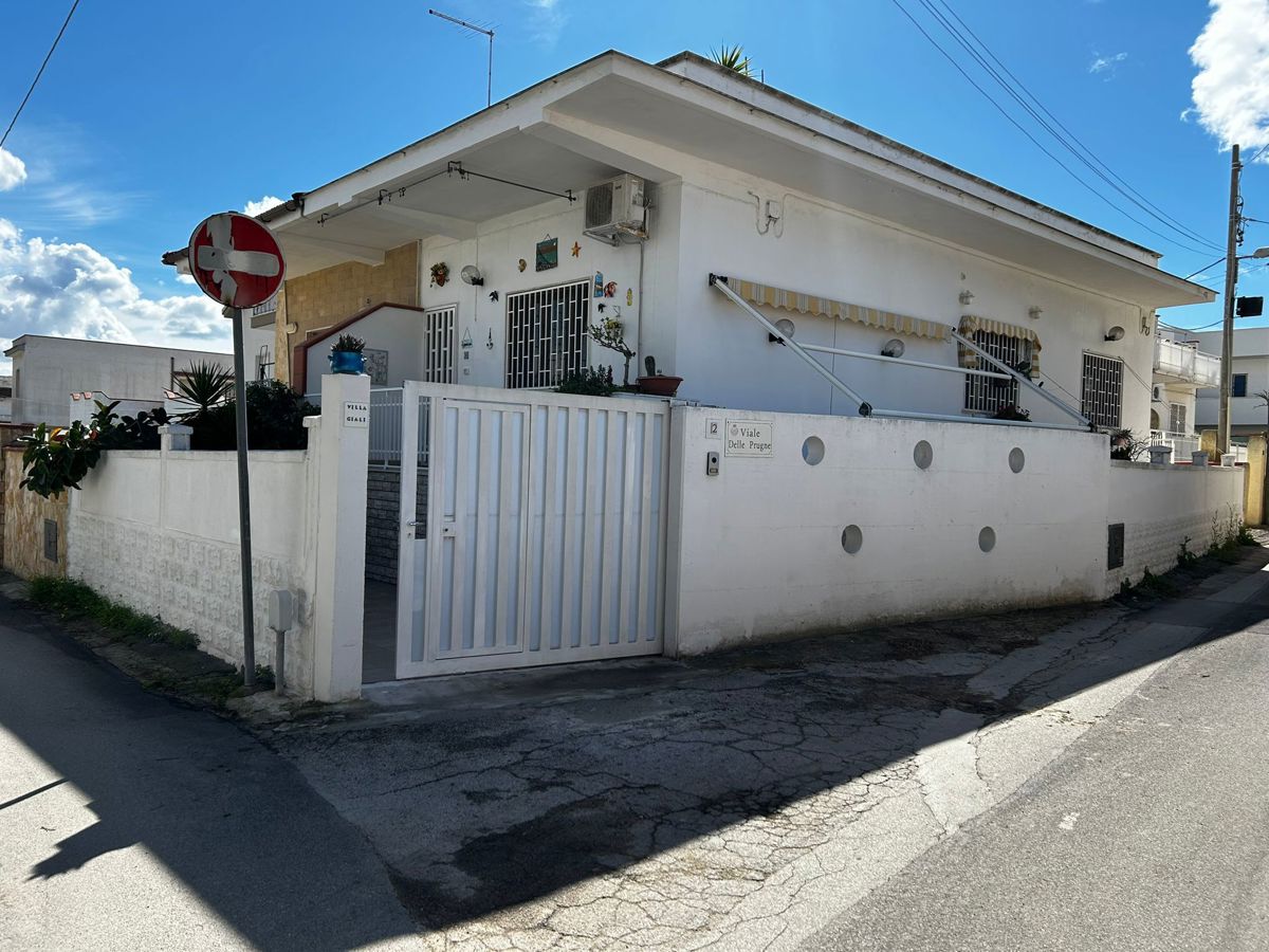Villa in vendita a Pulsano (TA)