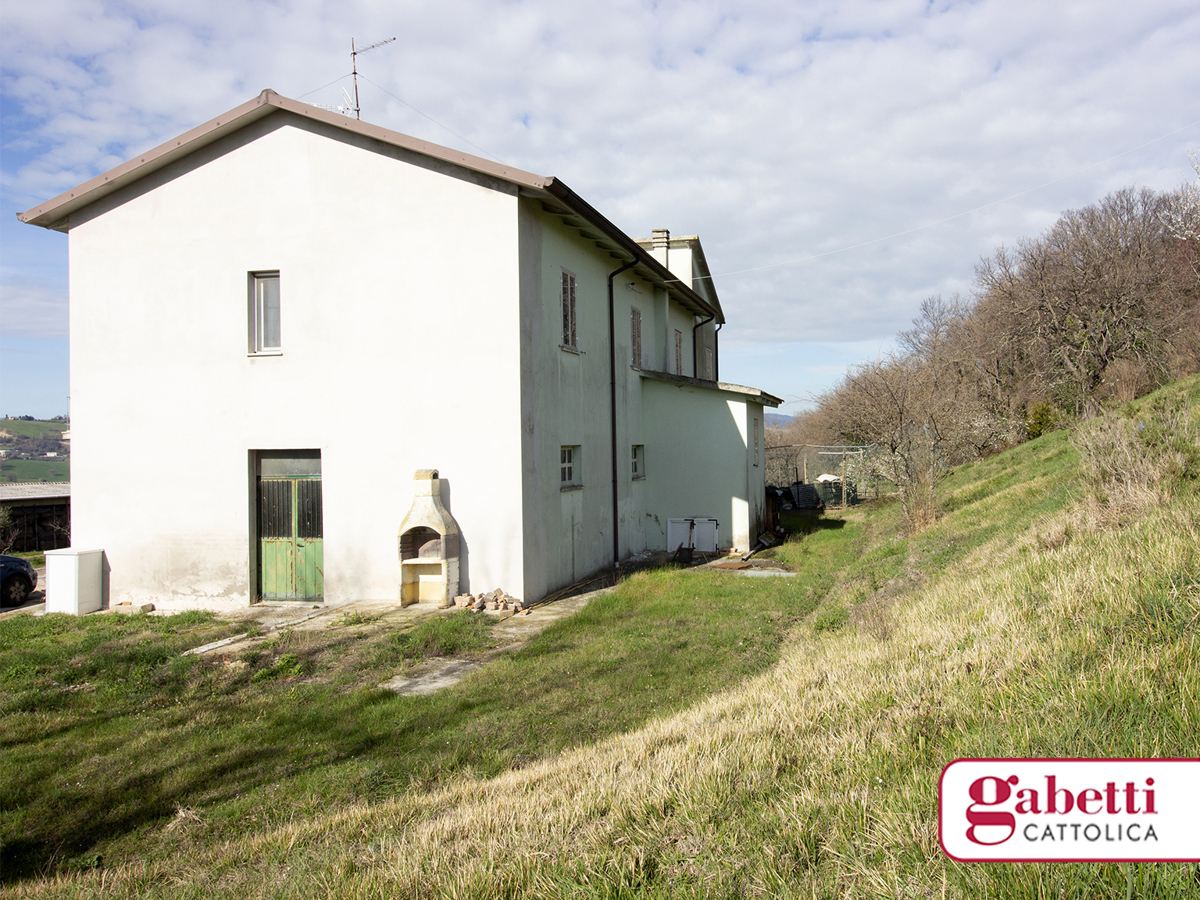 Casa indipendente in vendita a Urbino (PU)
