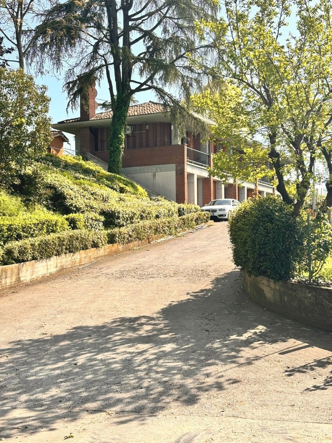 Villa in vendita a Castell'arquato (PC)