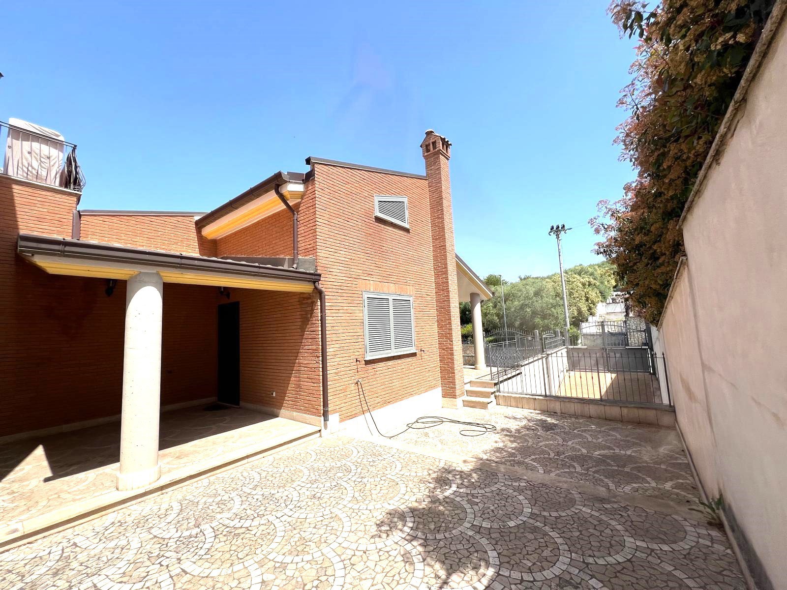Villa in vendita a Frascati (RM)