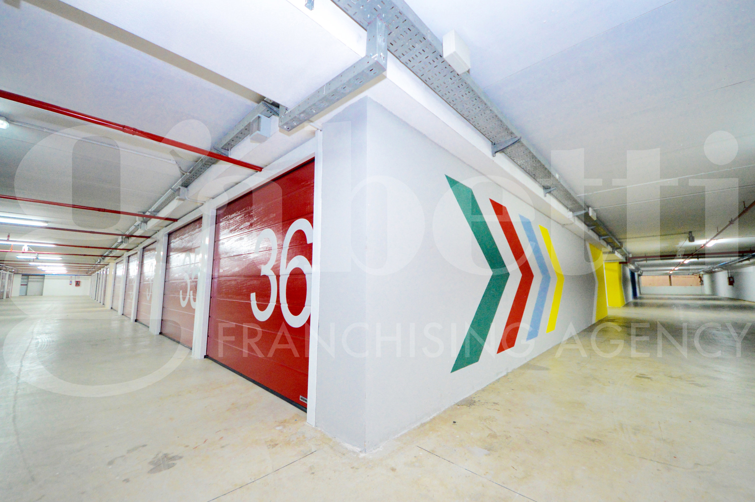 Garage/Box/Posto auto in affitto a Napoli (NA)