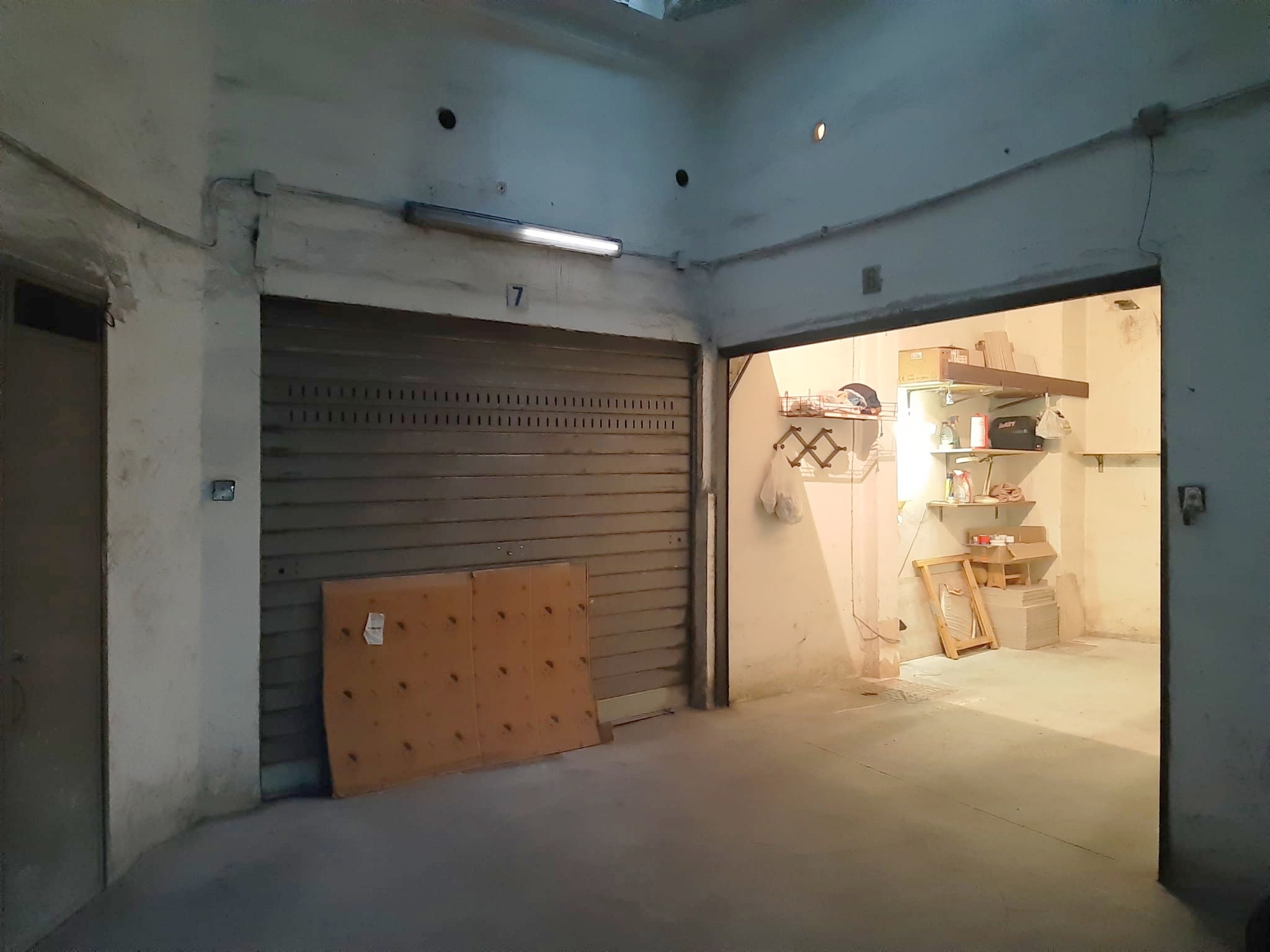 Garage/Box/Posto auto in affitto a Napoli (NA)