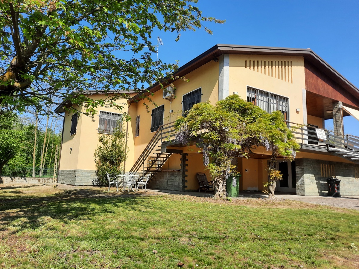 Villa in vendita a Cadeo (PC)