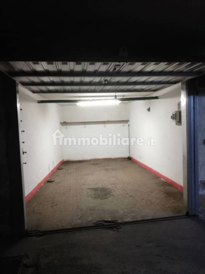Garage/Box/Posto auto in vendita a Torino (TO)