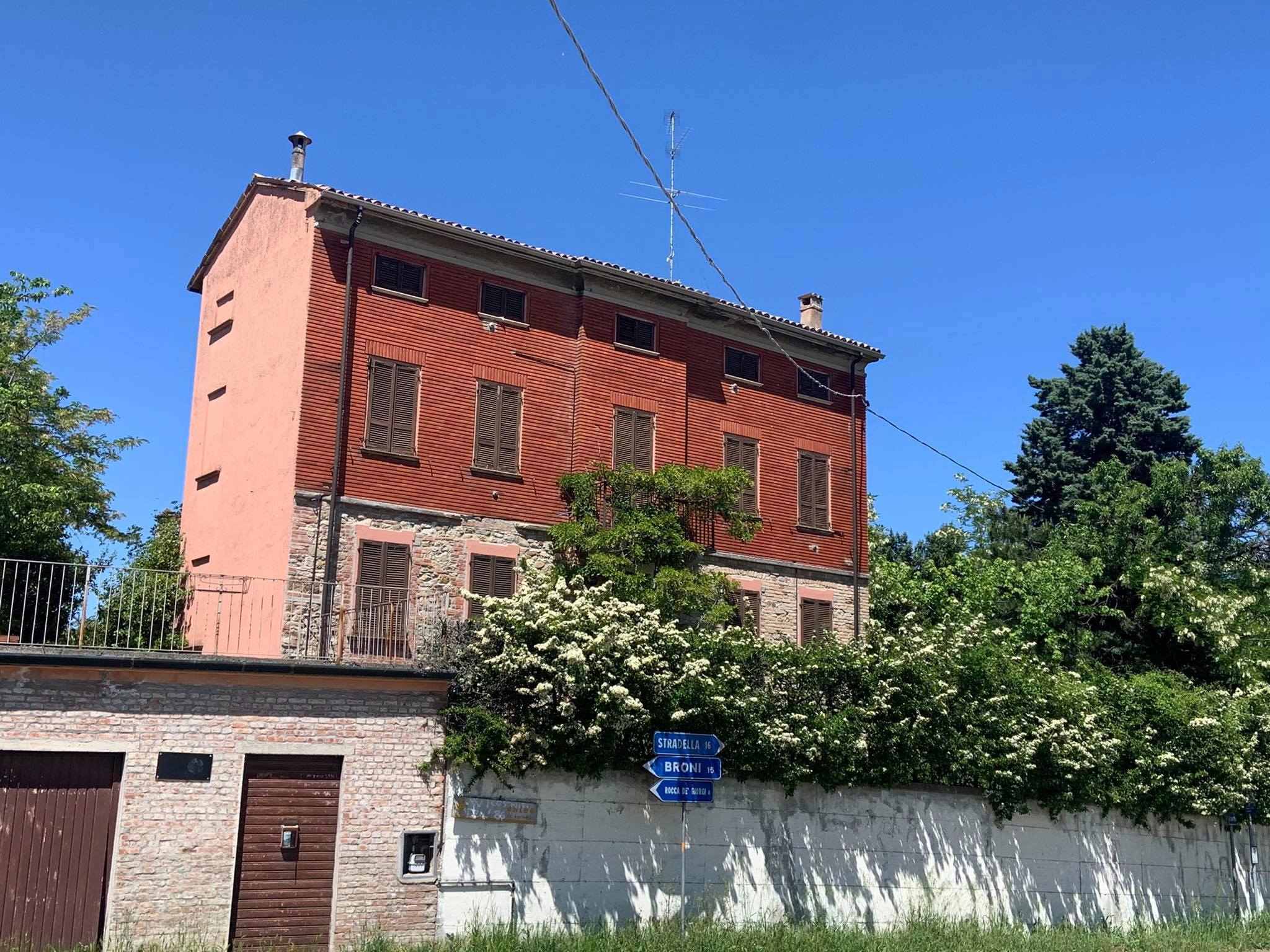 Vendita Casa Indipendente Casa/Villa Montecalvo Versiggia Via frazione Colombato, 3 488197