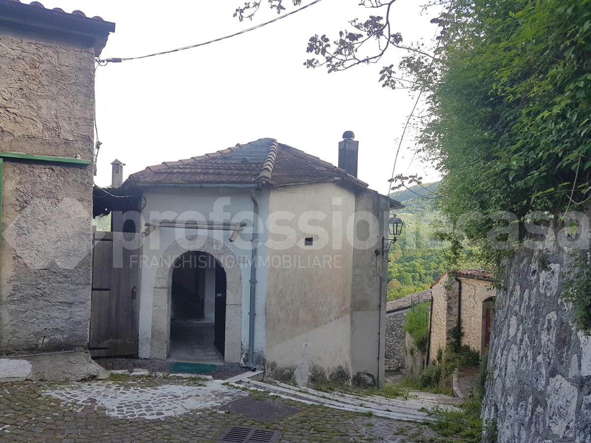 Appartamento in vendita a Montenero Val Cocchiara (IS)