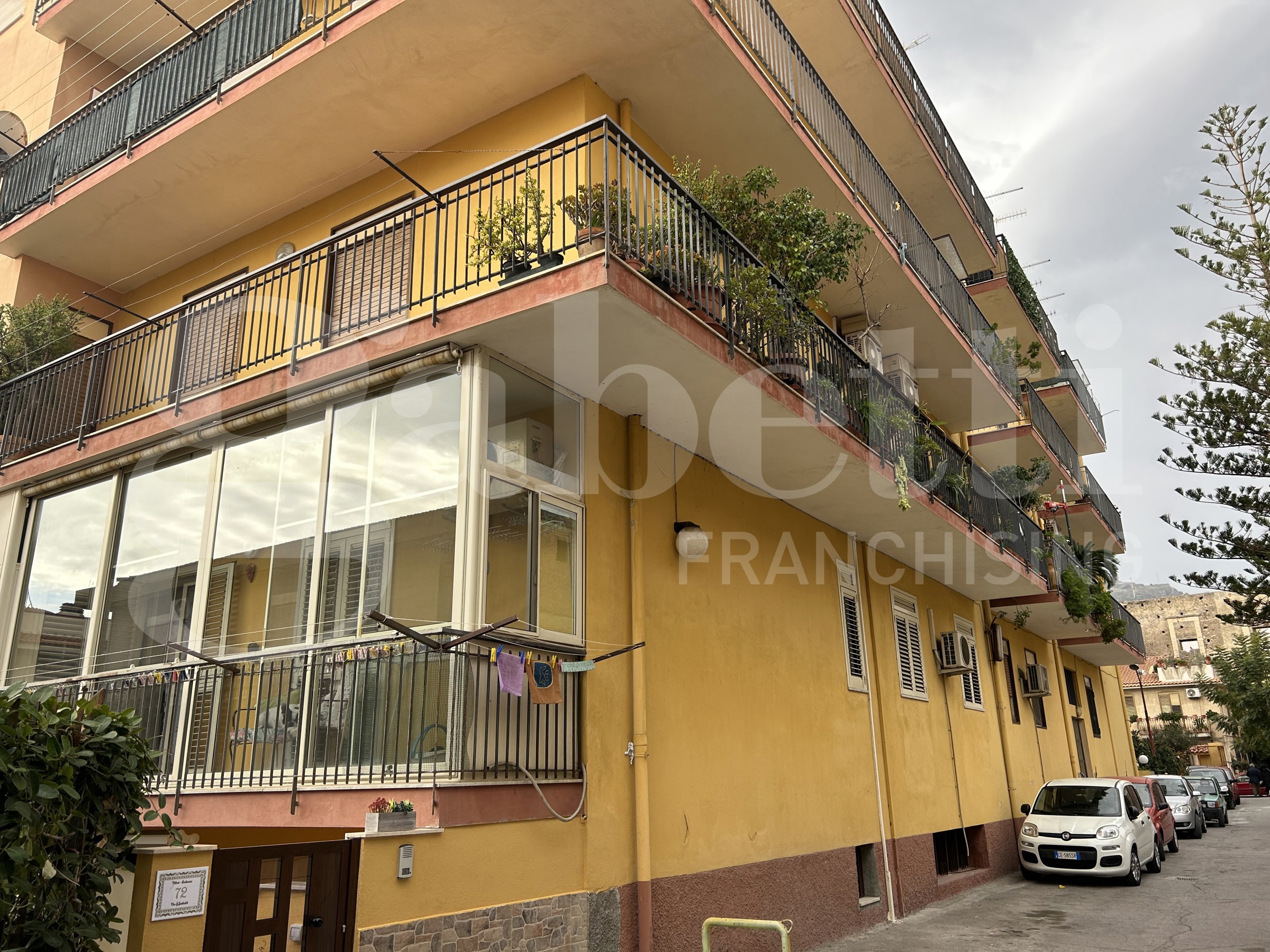 Appartamento in vendita a Nizza Di Sicilia (ME)
