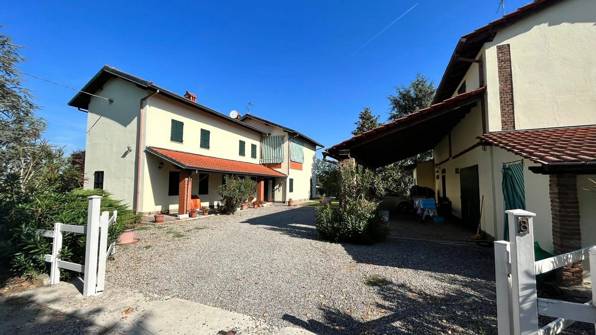 Casa indipendente in vendita a San Cipriano Po (PV)