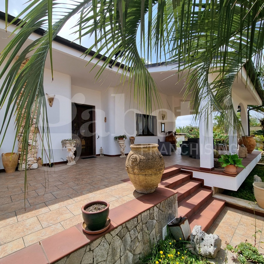 Villa in vendita a Taurisano (LE)