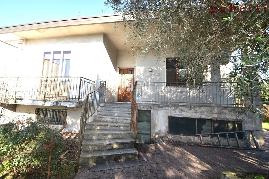 Villa in vendita a Magenta (MI)