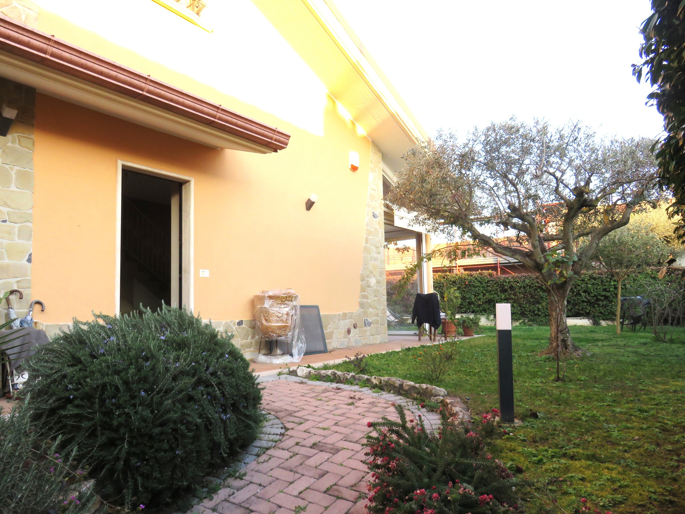 Villa in vendita a Frascati (RM)