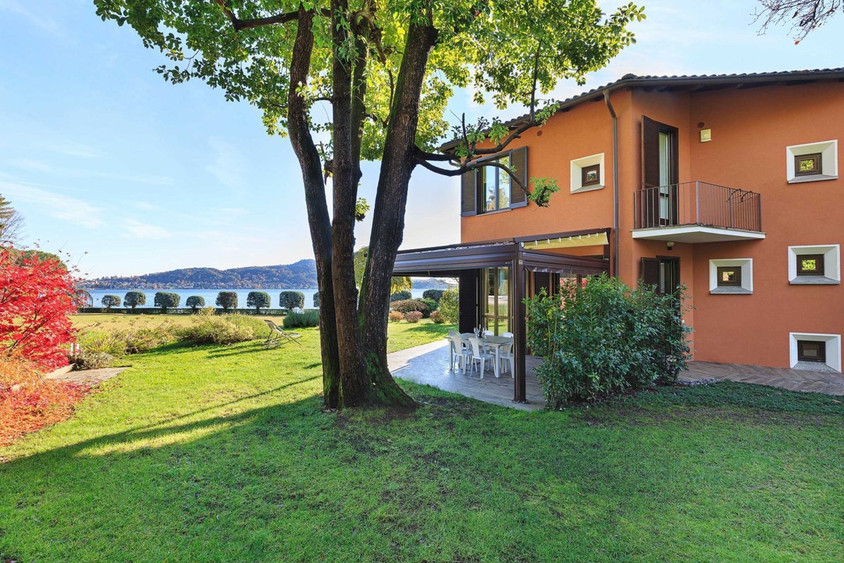 Villa di 220 mq in vendita - Meina