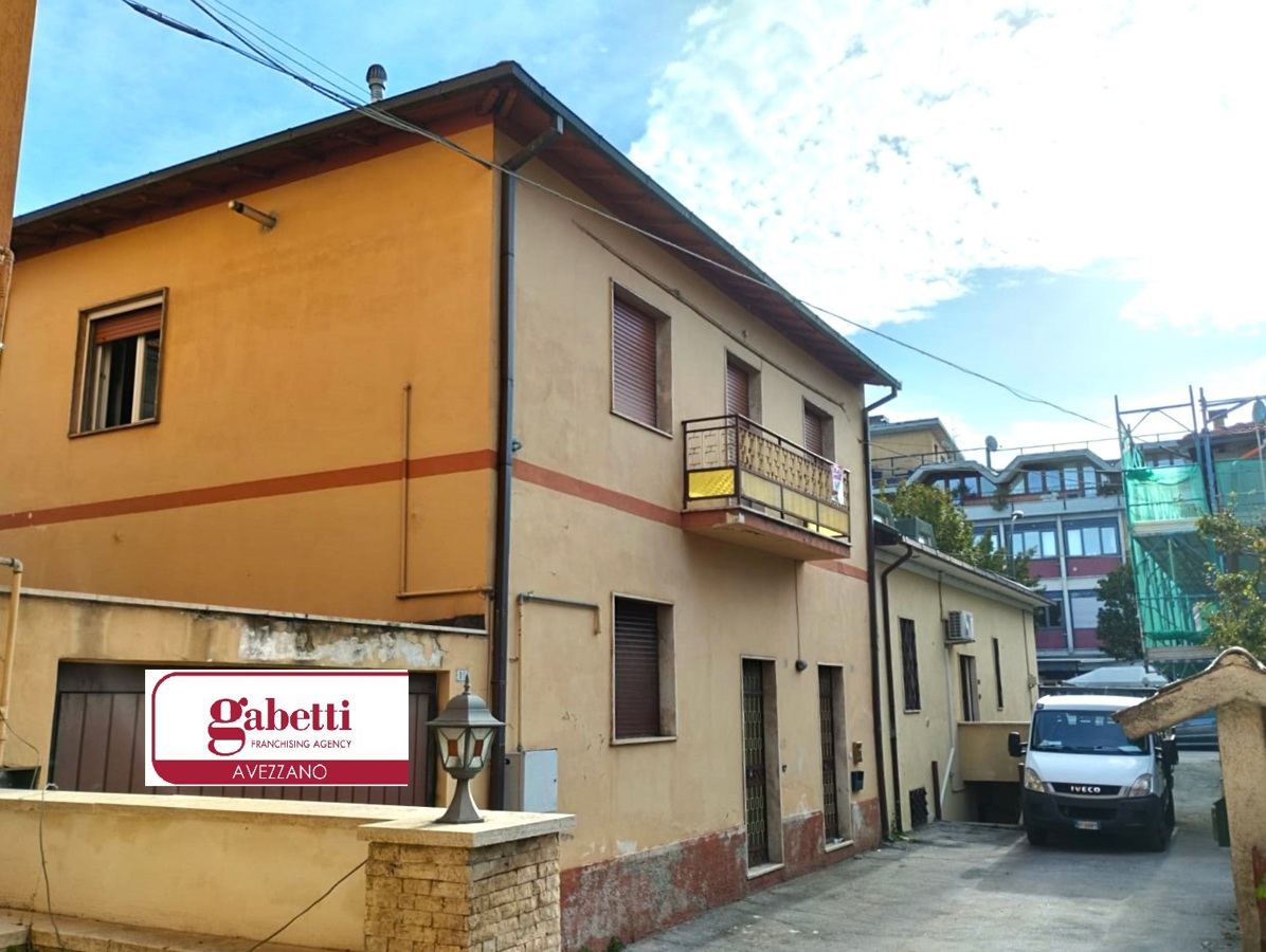 Casa indipendente in vendita a Avezzano (AQ)