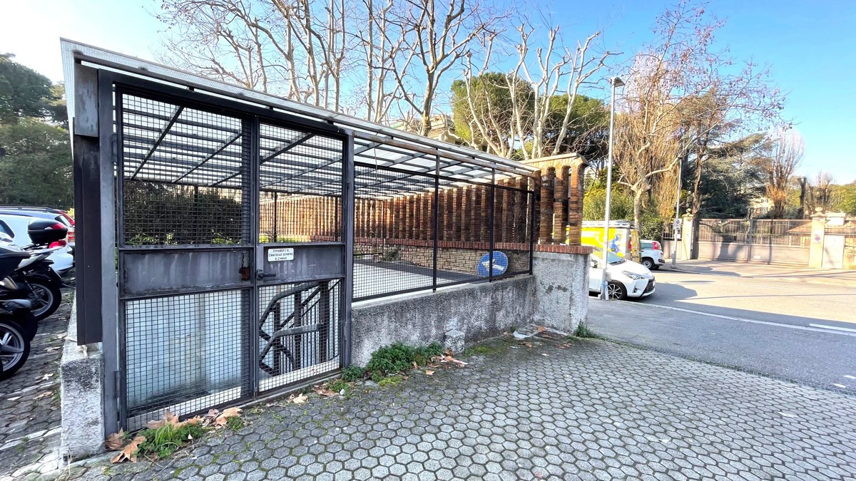 Garage/Box/Posto auto in vendita a Principe, Genova (GE)