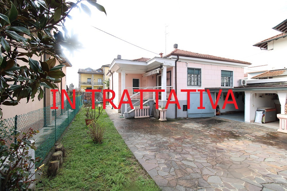Villa in vendita a Fara Gera D'adda (BG)