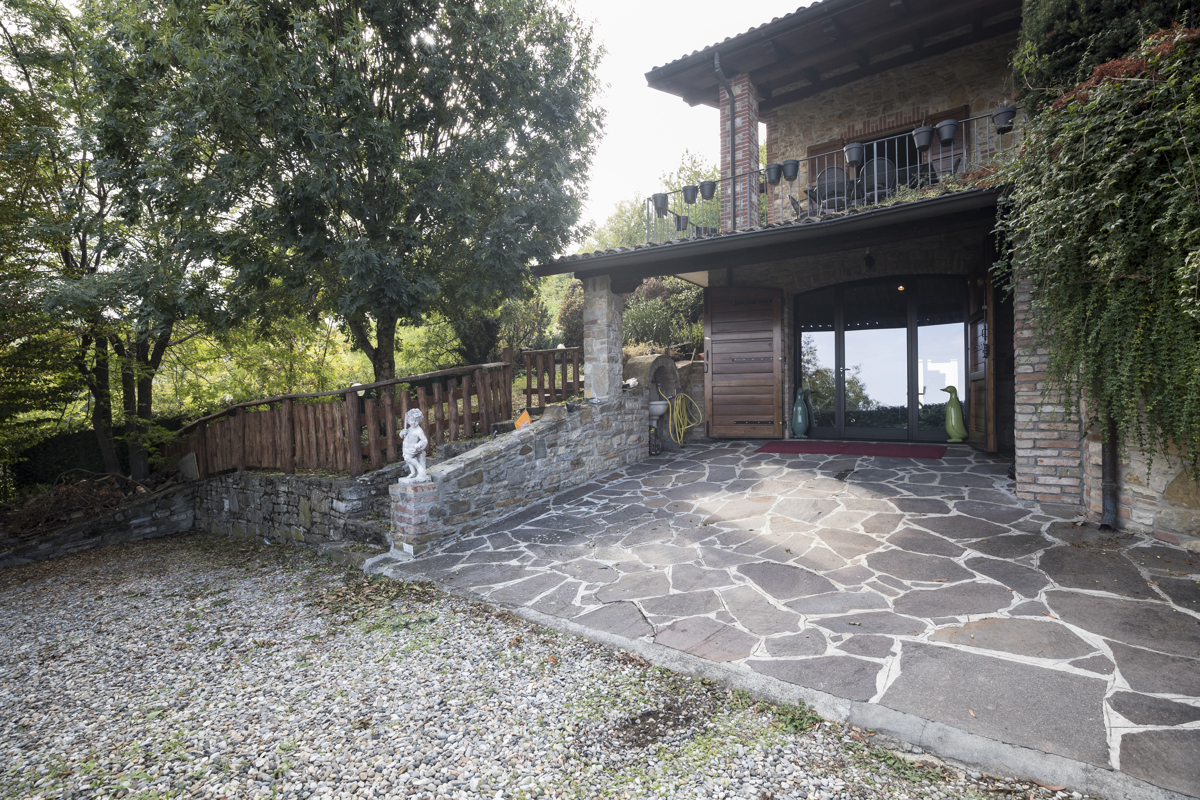 Villa in vendita Piacenza