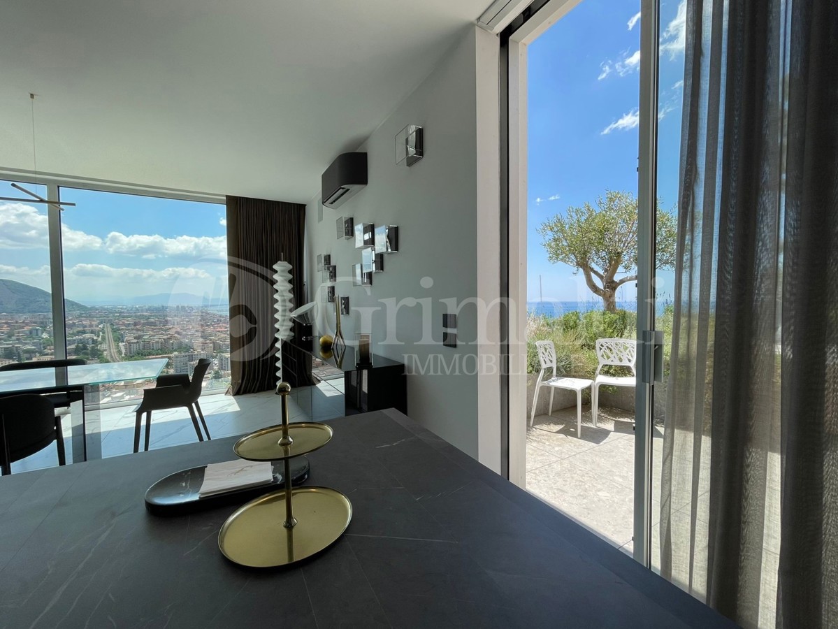 Appartamento di 80 mq in vendita - Salerno