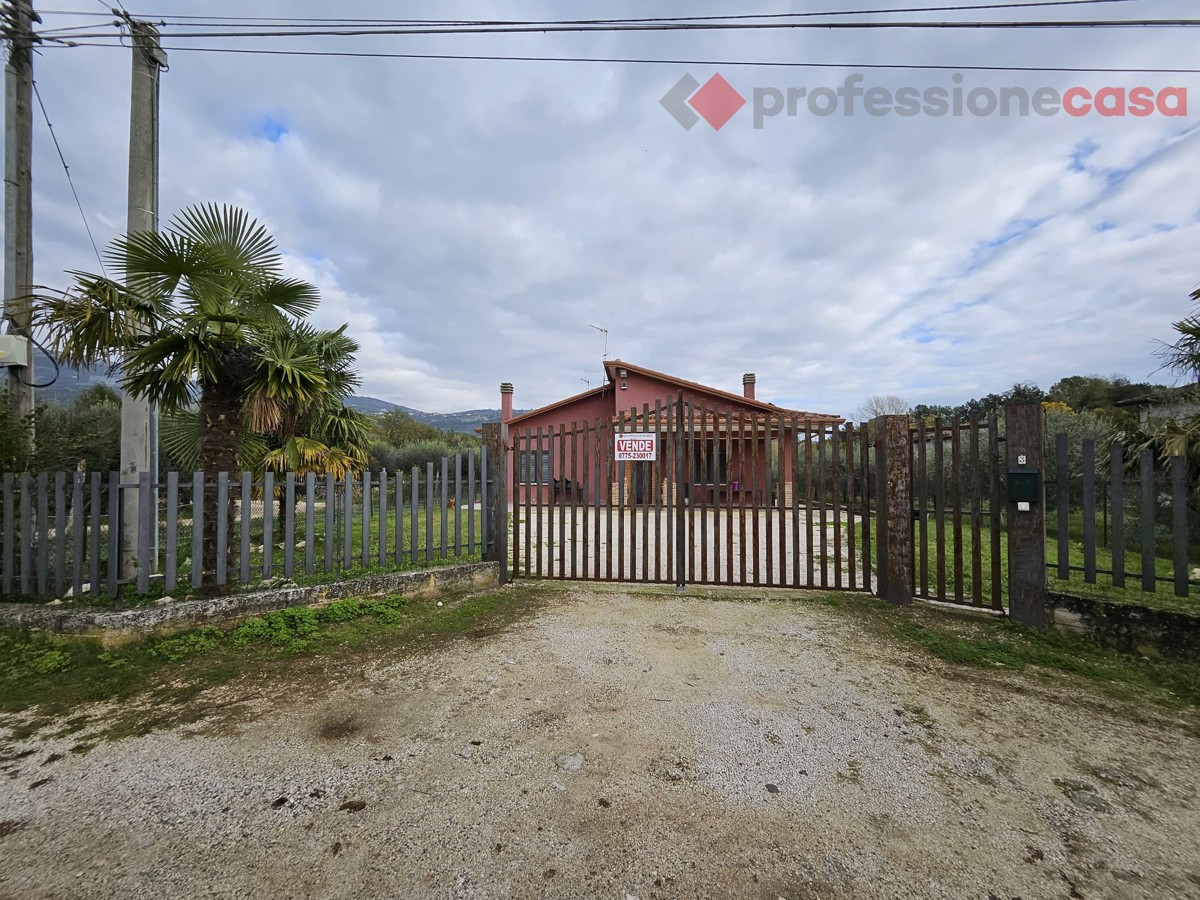 Villa in vendita a Alatri (FR)