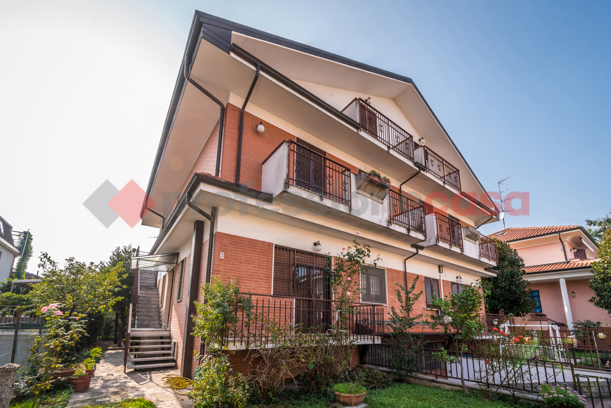 Casa indipendente in vendita a Cesano Boscone (MI)