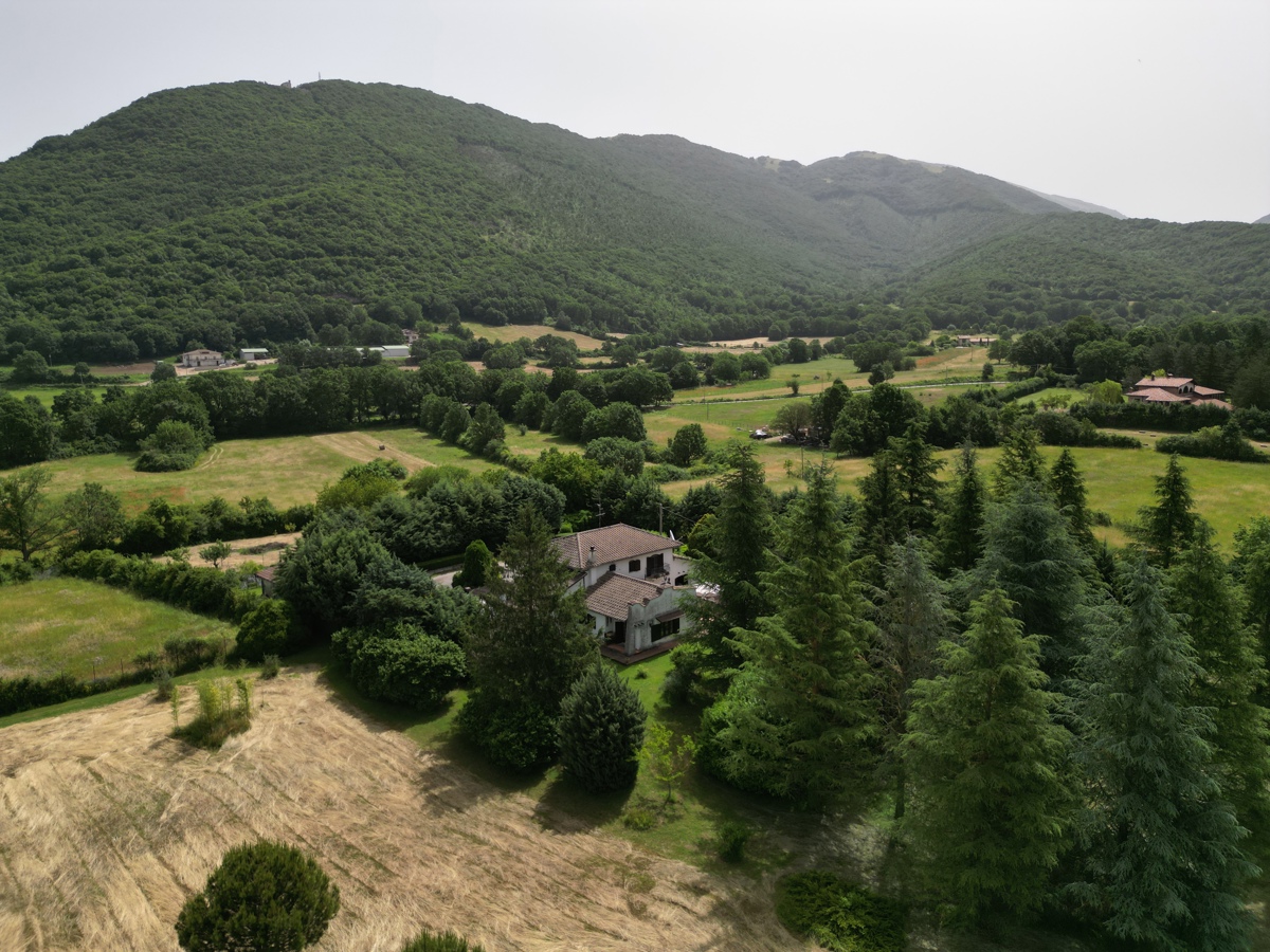 Villa in vendita a Rocca Di Botte (AQ)