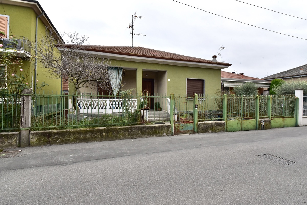 Villa unifamiliare in vendita in via unita' d'italia, 9, Paderno Dugnano