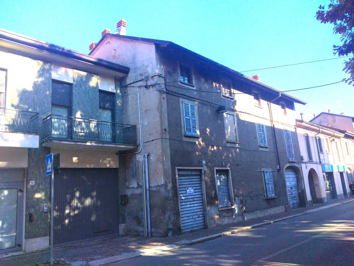 Casa Indipendente in vendita in Via Umberto I, 80, Varedo
