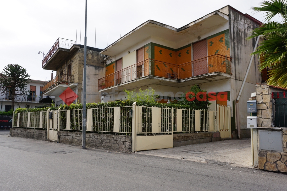 Casa indipendente in vendita a Palma Campania (NA)