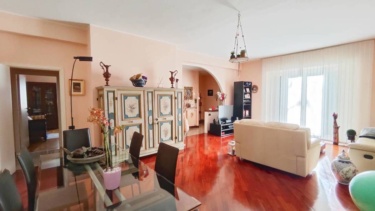 Appartamento di 202 mq in vendita - Piacenza