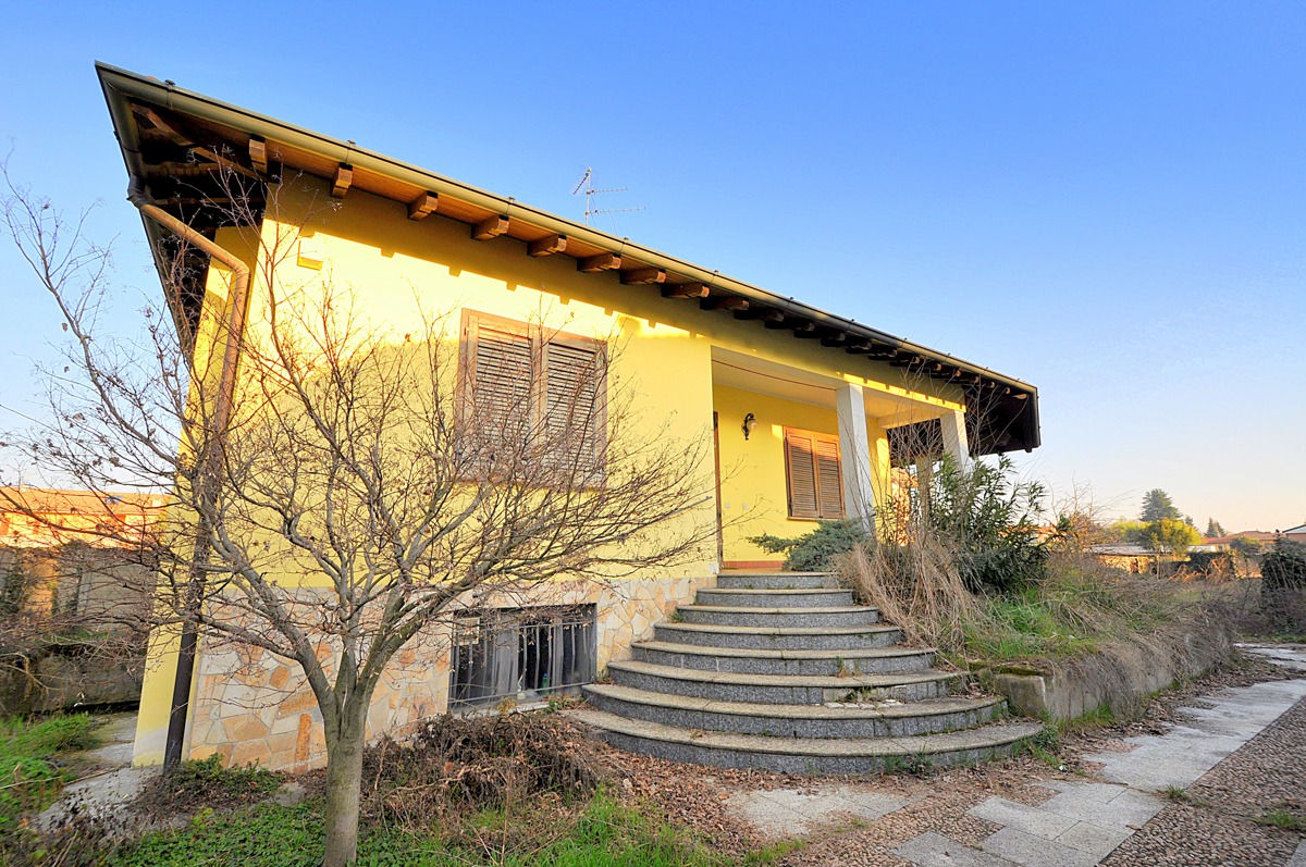 Villa in vendita a Inveruno (MI)