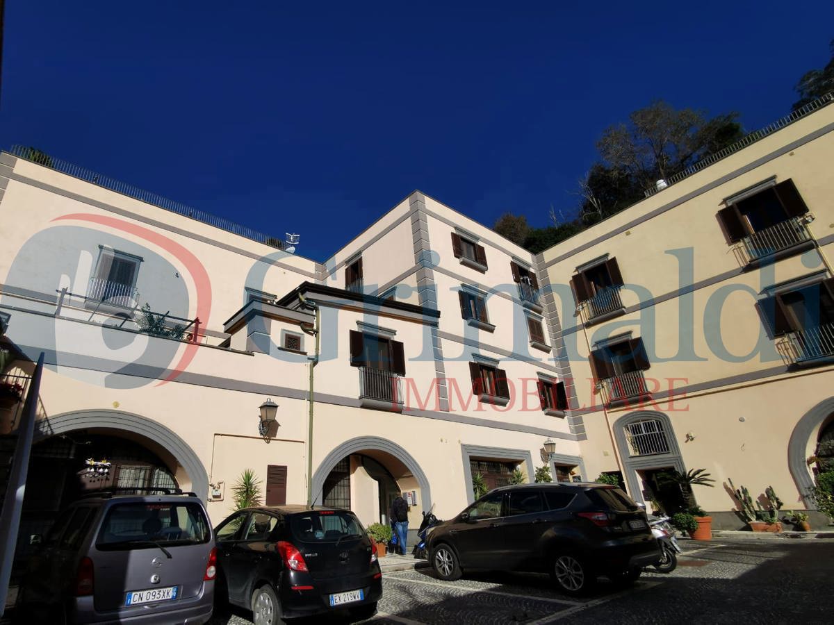 Appartamento in vendita a Lucrino, Pozzuoli (NA)